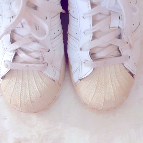 ADIDAS SHELL TOE SUPERSTAR SNEAKERS | WOMEN'S 8 MENS 6.5| WHITE ON off white - Picture 3 of 8